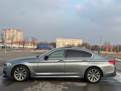 Photo of the vehicle BMW 5 Series