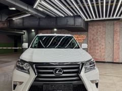 Photo of the vehicle Lexus GX