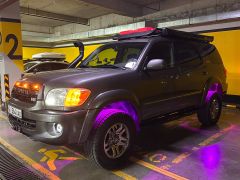 Photo of the vehicle Toyota Sequoia