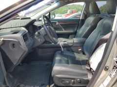 Photo of the vehicle Lexus RX