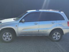 Сүрөт унаа Toyota RAV4