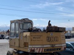 Photo of the vehicle Liebherr A904