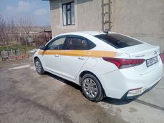 Photo of the vehicle Hyundai Solaris