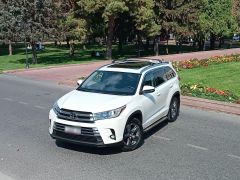 Сүрөт унаа Toyota Highlander