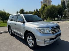 Сүрөт унаа Toyota Land Cruiser