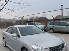 Сүрөт унаа Toyota Crown