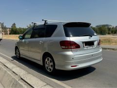 Photo of the vehicle Toyota Ipsum