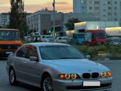 Photo of the vehicle BMW 5 Series