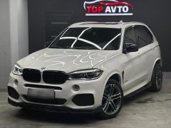 Photo of the vehicle BMW X5