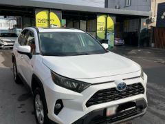 Сүрөт унаа Toyota RAV4