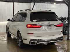 Сүрөт унаа BMW X7