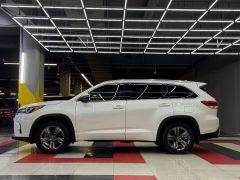 Сүрөт унаа Toyota Highlander