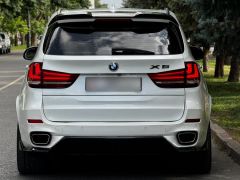 Photo of the vehicle BMW X5