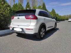 Photo of the vehicle Kia Niro