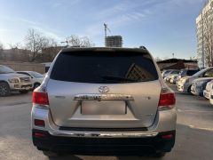 Сүрөт унаа Toyota Highlander