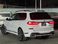 Сүрөт унаа BMW X7