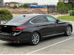 Photo of the vehicle Genesis G80