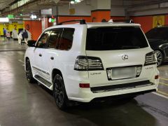 Photo of the vehicle Lexus LX