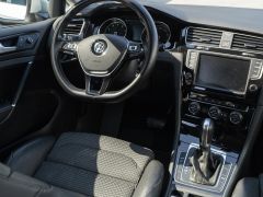 Сүрөт унаа Volkswagen Golf