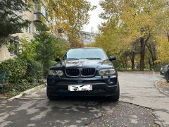 Photo of the vehicle BMW X5