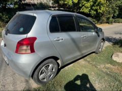 Сүрөт унаа Toyota Vitz