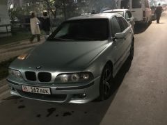 Photo of the vehicle BMW 5 Series