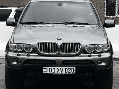 Photo of the vehicle BMW X5