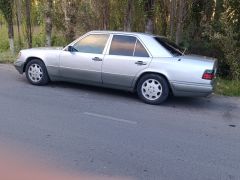 Сүрөт унаа Mercedes-Benz W124