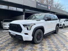 Сүрөт унаа Toyota Sequoia