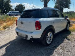 Photo of the vehicle MINI Countryman