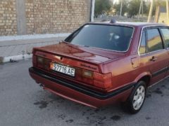 Photo of the vehicle Audi 80