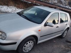 Photo of the vehicle Volkswagen Golf