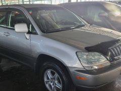 Photo of the vehicle Lexus RX