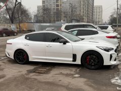 Сүрөт унаа Kia Stinger