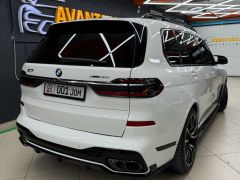 Photo of the vehicle BMW X7