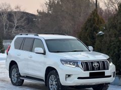 Сүрөт унаа Toyota Land Cruiser Prado