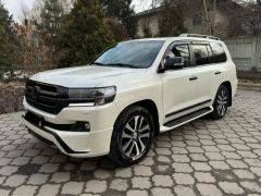 Сүрөт унаа Toyota Land Cruiser