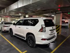 Photo of the vehicle Lexus GX