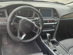 Photo of the vehicle Hyundai Sonata