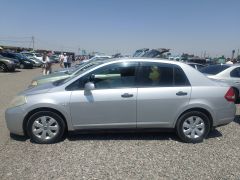 Сүрөт унаа Nissan Tiida