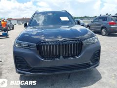 Фото авто BMW X7