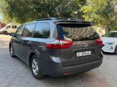 Сүрөт унаа Toyota Sienna