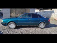 Сүрөт унаа Audi 80