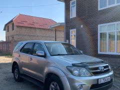 Сүрөт унаа Toyota Fortuner