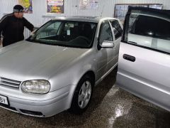 Фото авто Volkswagen Golf