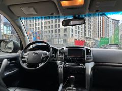 Фото авто Toyota Land Cruiser