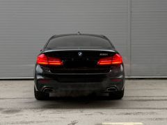 Photo of the vehicle BMW 5 Series