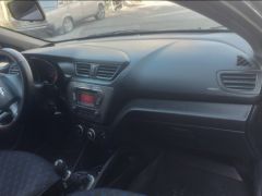 Сүрөт унаа Kia Rio