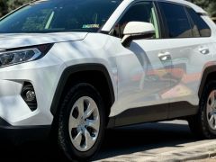 Сүрөт унаа Toyota RAV4