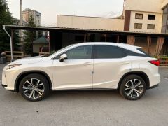 Photo of the vehicle Lexus RX